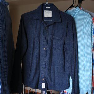Abercrombie & Fitch Medium Muscle Button-Down Shirt